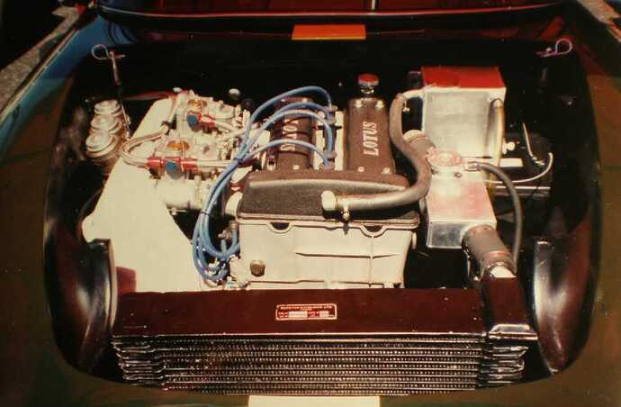 26rmonterey95enginefronta