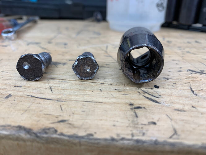 rear_strut_custom_tool