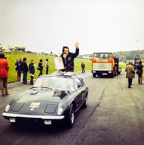 Lotus Elan 72 Fitti-Celebrations-Victory-2