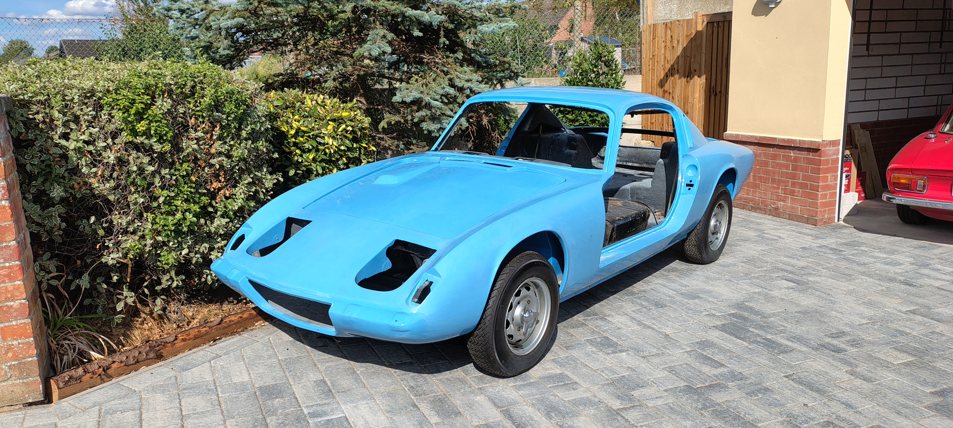 Lotus Elan +2 プロジェクト - ElansとPlus 2's 販売中 - LotusElan.net